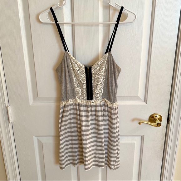 Gray and white spaghetti strap tunic. Size small - Picture 1 of 5